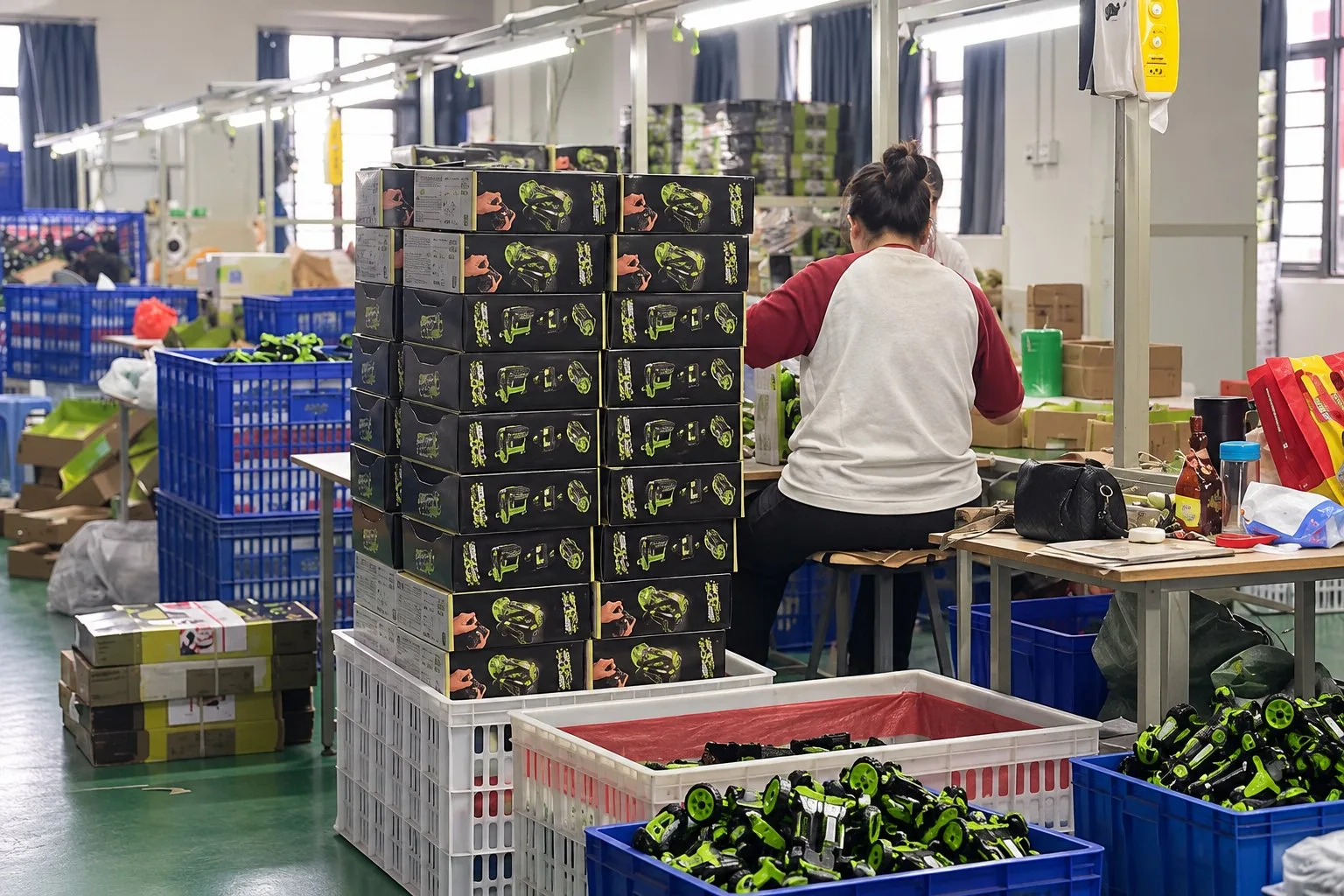 Retail toy boxes and batch packaging preparation